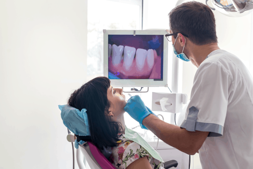 intraoral camera - Markham dentists by 7 Days Dental
